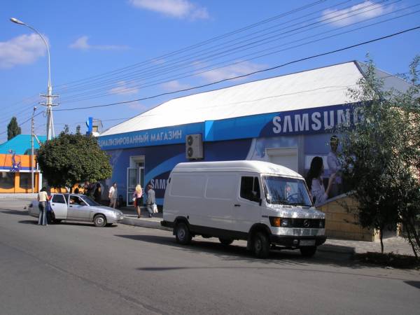Новый специализированный магазин SAMSUNG на улице Халтурина