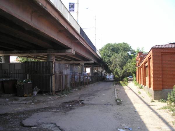 Урицкий мост. Налево уходит улица Фрунзе