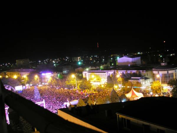 Вид с гостиницы Армавир на ГДК ночью