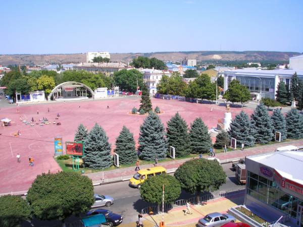 Вид с гостиницы АРМАВИР на центральную площадь 