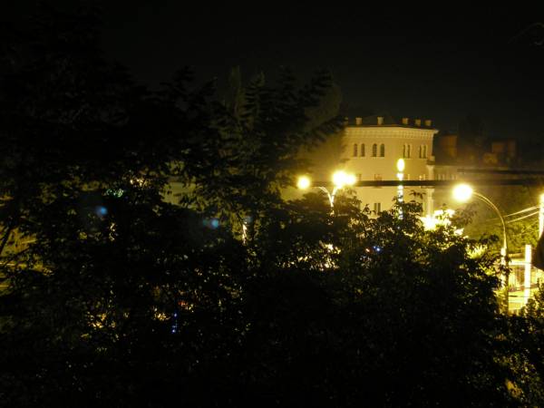 Ночной вид с окна на универмаг ТАЛИСМАН_1