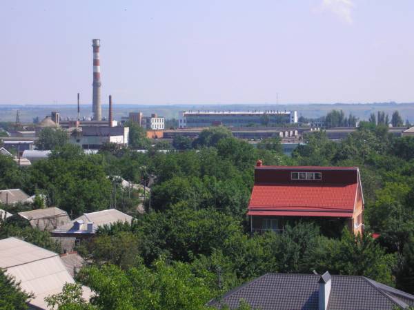 Вид с Бориного дома на Электротехнический завод