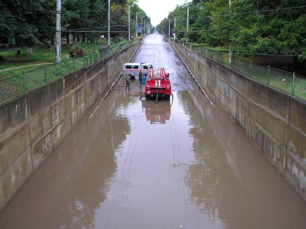 Тоннель на Новороыссийской во время затопления_9