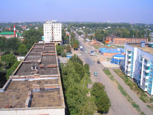 Вид с высотки на улицу Луначарского_1