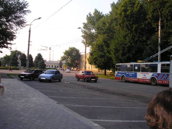 Улица Советской Армии возле Вокзала-2
