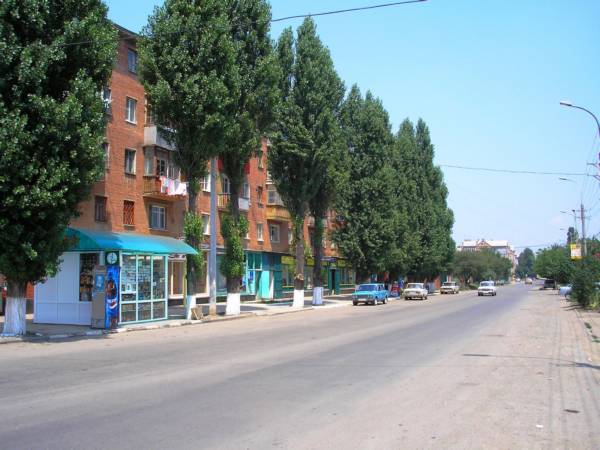 Улица Урицкого в сторону Центра