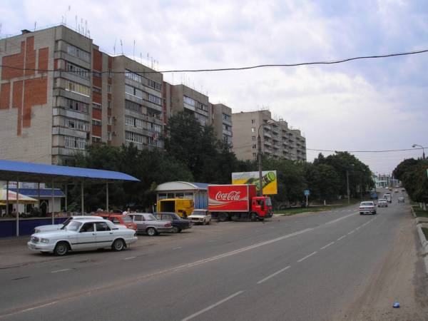 Улица Ефремова в сторону центра_1