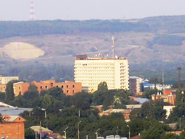 Вид с 14-ти этажки на гостиницу АРМАВИР_3
