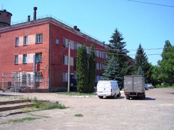 Здание завода КИП