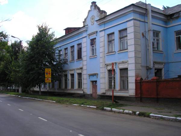 Больница возле станции Скорой Помощи на Ленина