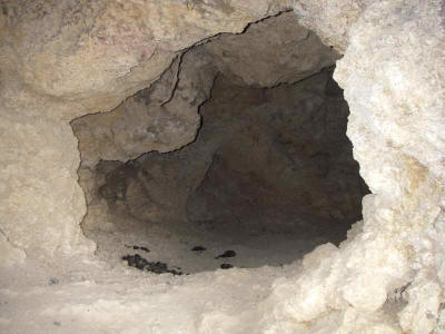 мини пещера в гроте
